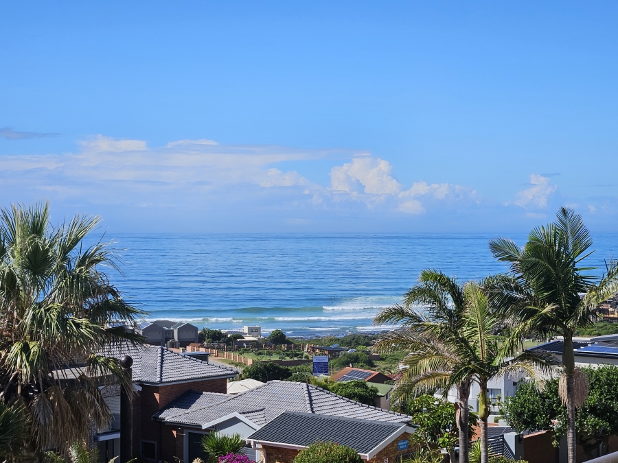 5 Bedroom Property for Sale in Wavecrest Eastern Cape